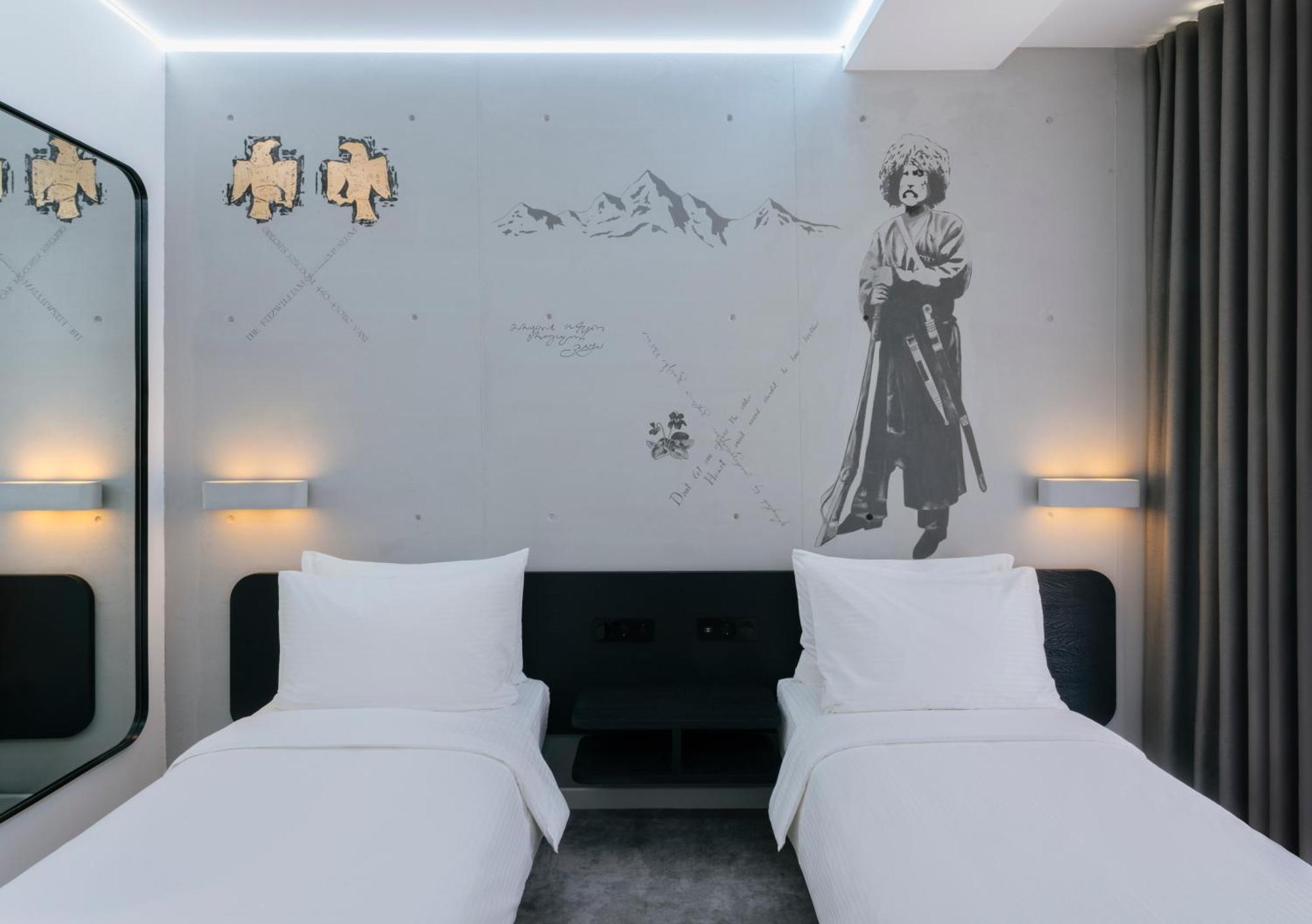 Golden Tulip Design Tbilisi Hotel Exterior foto