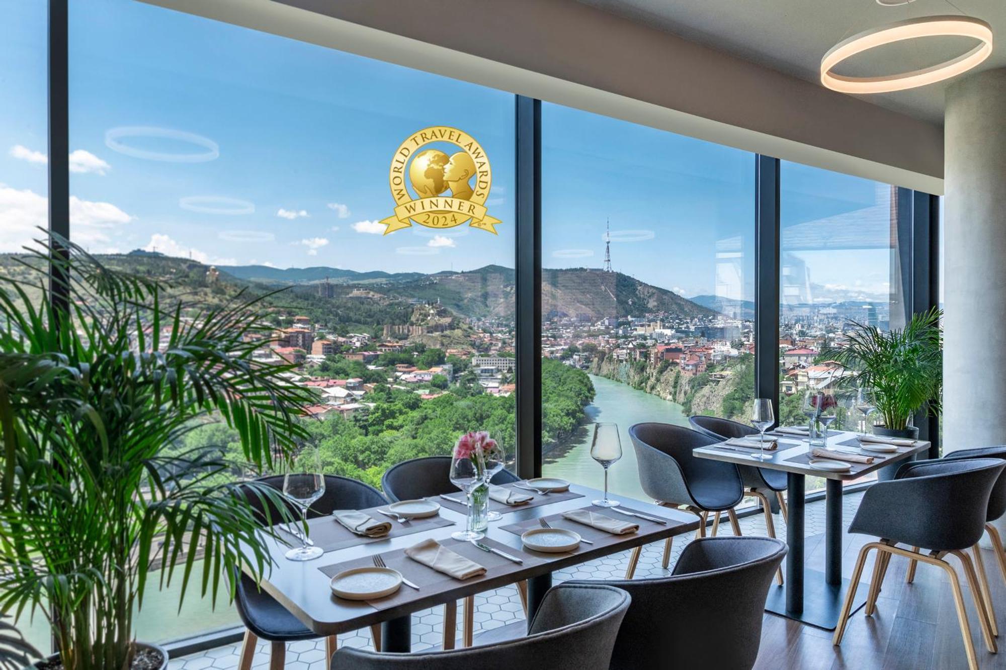 Golden Tulip Design Tbilisi Hotel Exterior foto